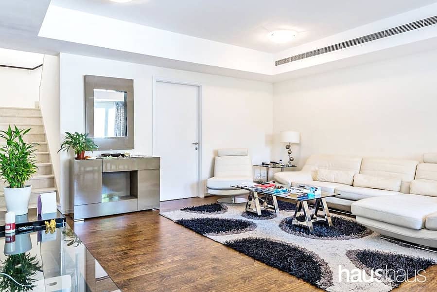 Type DM - Mid July - Upgraded Flooring Type DM - Mid July - Upgraded Flooring
