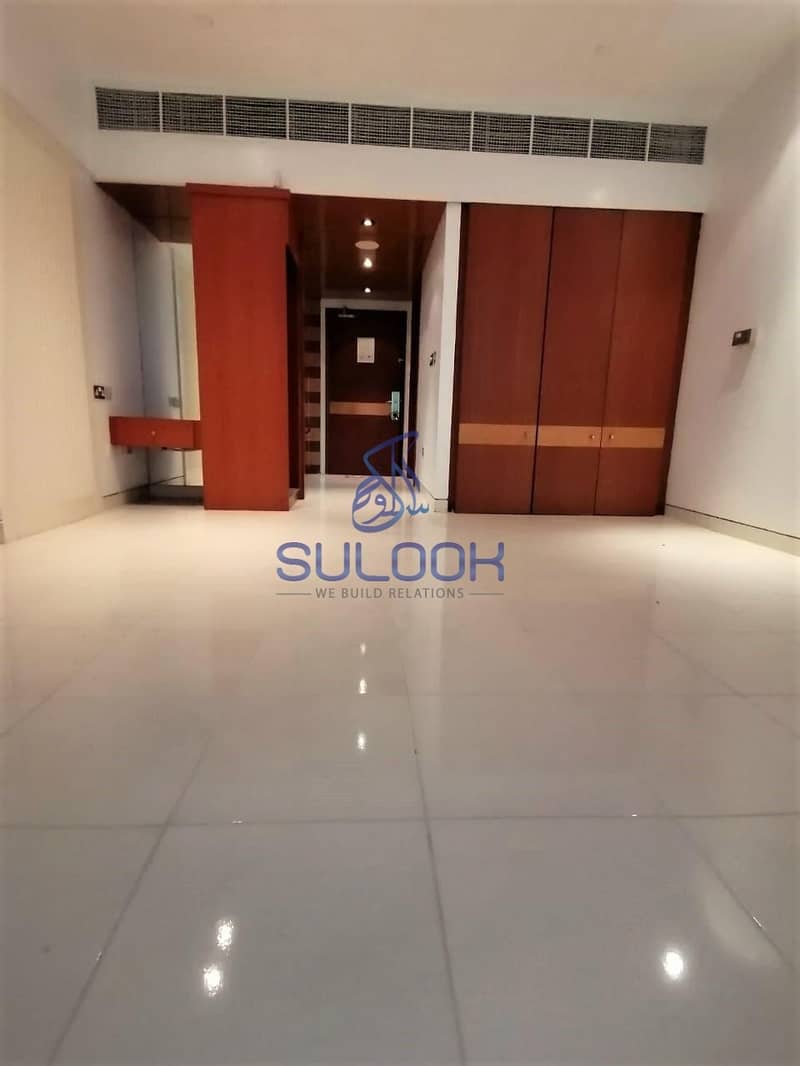 3 Lavish Studio for 40k in khalidiya corniche area with ADDC bills