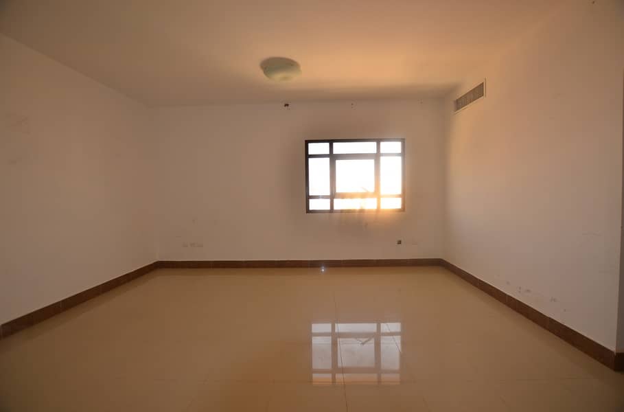 شقة في مركز محمد بن زايد،مدينة محمد بن زايد 1 غرفة 37000 درهم - 4546370