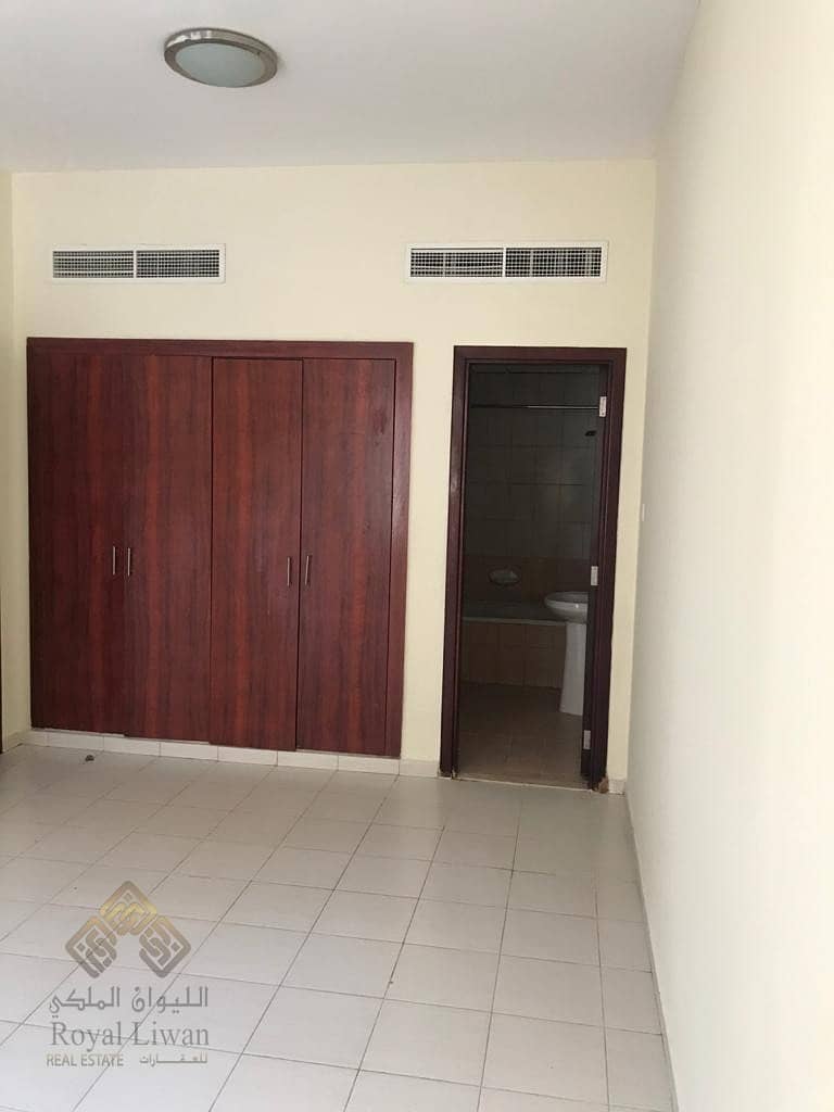 19 One BR Available in Greece Cluster