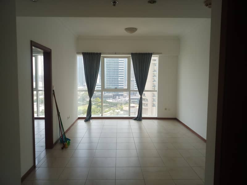 amazing one bed in mag214 jlt 45k