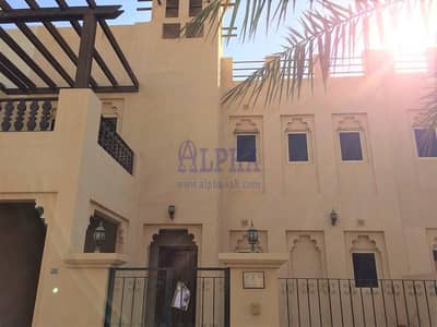 Beautiful Location 3 Bedroom Townhouse! Beautiful Location 3 Bedroom Townhouse!