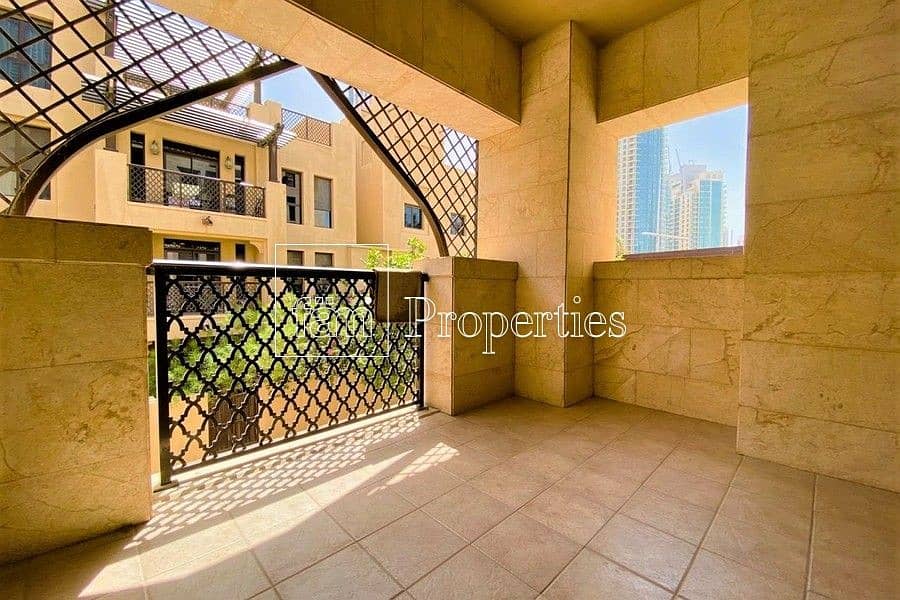 HUGE TERRACE | MAINTENANCE FREE | 1 BED HUGE TERRACE | MAINTENANCE FREE | 1 BED