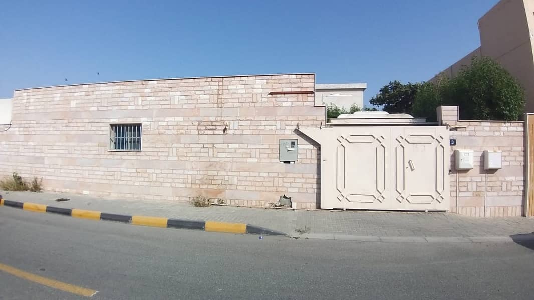 فیلا في الجزات 2 غرف 30000 درهم - 4654800 فیلا في الجزات 2 غرف 30000 درهم - 4654800