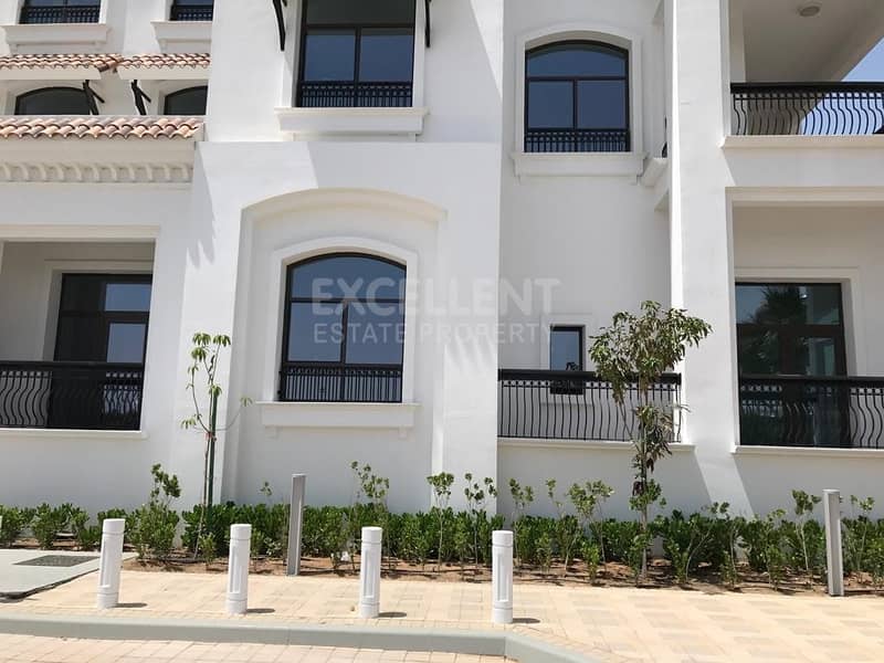 Spacious 2BH Apt| Balcony| Facilities Spacious 2BH Apt| Balcony| Facilities