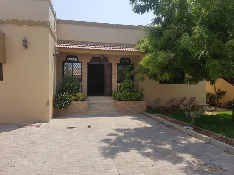 *** GRAND DEAL – Luxury 4BHK Single storey Villa with garden area in Al Nakhilat area, Sharjah