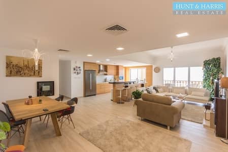 Amazing Upgrades - Executive Apartment - Stunning Views! Amazing Upgrades - Executive Apartment - Stunning Views!