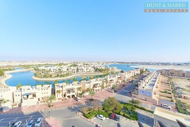 Higher Floor without Balcony - Stunning Lagoon Views! Higher Floor without Balcony - Stunning Lagoon Views!