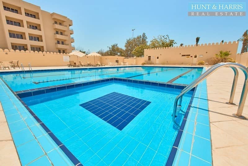 Corner Unit - Next to Al Hamra Mall - Motivated Seller Corner Unit - Next to Al Hamra Mall - Motivated Seller