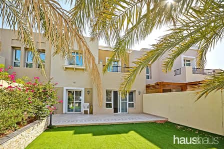 Park and Pool backing | Vacant | 3 Bed + Study Park and Pool backing | Vacant | 3 Bed + Study