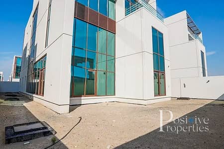 Luxury Units Available Across Grand Views Luxury Units Available Across Grand Views