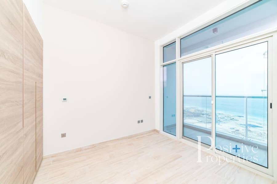 Vacant Now! | Bright 1BR w Seaview | Unfurnished