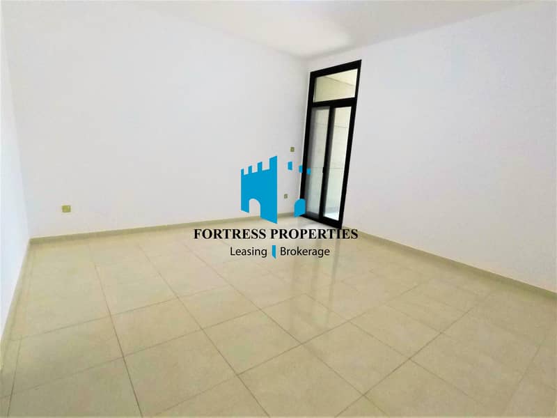 47 NO FEES!! FULL SEA VIEW!! WITH BALCONY!! 3 Master Bedrooms + Maids Room