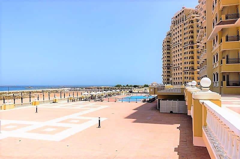 2 Bed Apartment With Luxurious Lagoon View