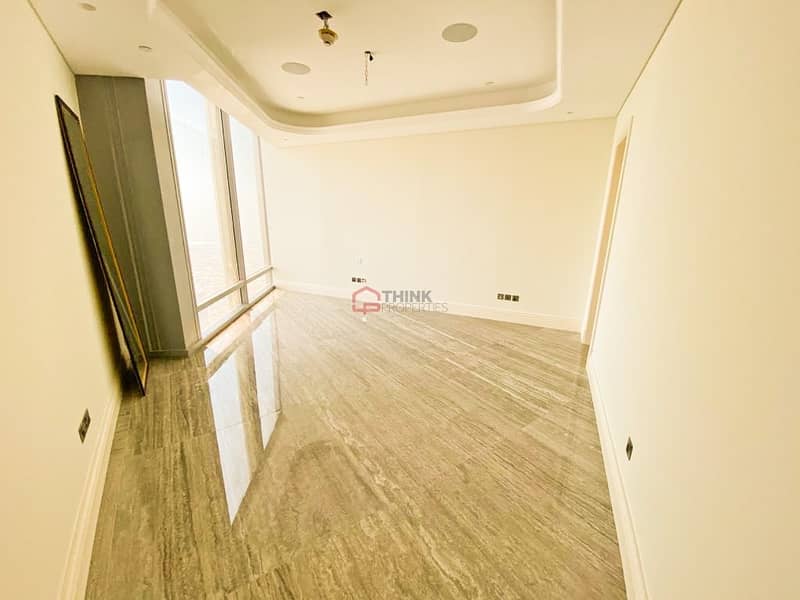 6 UPGRADED Penthouse 4 Bed+Study and Private Terrace