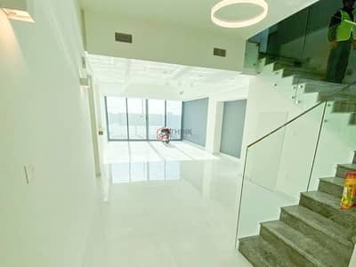 AMAZING DEAL 4 BED + MAID GRT LOCATION AMAZING DEAL 4 BED + MAID GRT LOCATION