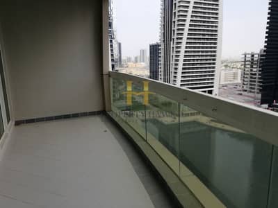 Spacious 3 Bedroom with Full Lake View Spacious 3 Bedroom with Full Lake View