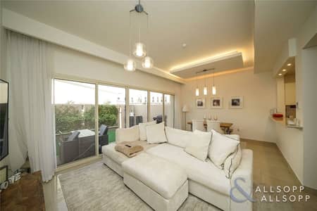2 Bed | Backing Plaza | Modified Kitchen 2 Bed | Backing Plaza | Modified Kitchen