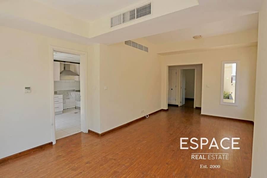 Upgraded kitchen and flooring- Landscapped- Vacant- 3E