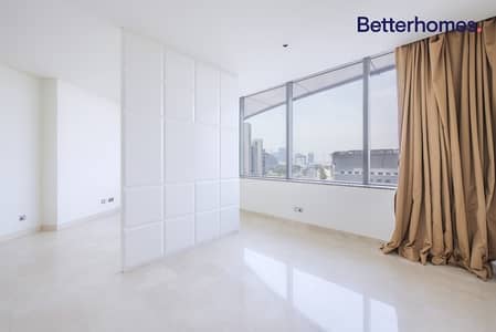 Large Studio | Balcony | Modern and Stylish Large Studio | Balcony | Modern and Stylish