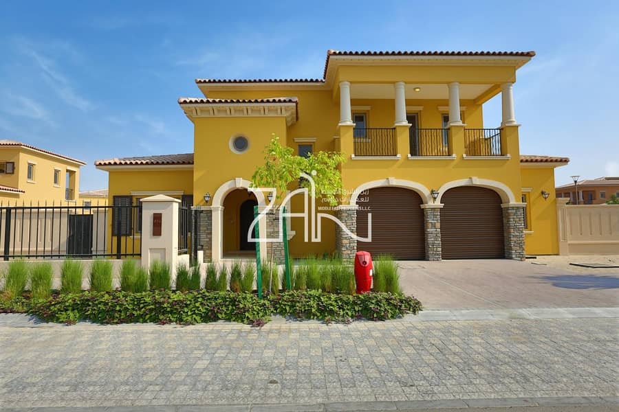 Upgraded 5 BR Standard Villa with Pool and Landscaped Garden