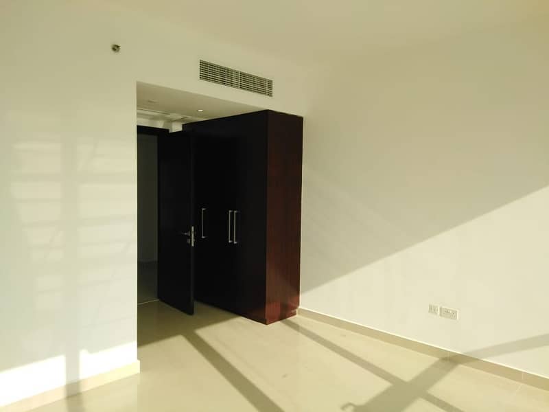 6 LARGEST Apt In AL REEM 3 BR+MAID ROOM  FULL SEA VIEW