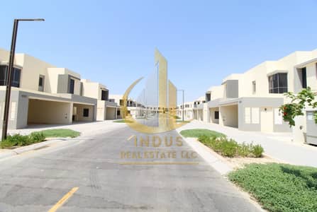 Amazing Location | 4BR+ M | Type 2E | Motivated Seller Amazing Location | 4BR+ M | Type 2E | Motivated Seller