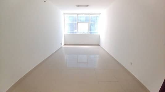 HUGE STUDIO AVAILABLE ONLY ON 18K HUGE STUDIO AVAILABLE ONLY ON 18K