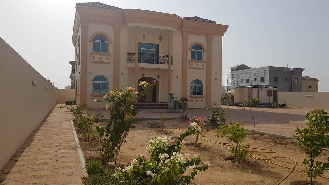 *** GREAT DEAL – Luxury 6BHK Duplex Villa with maids room available in Rehmania 7, Sharjah