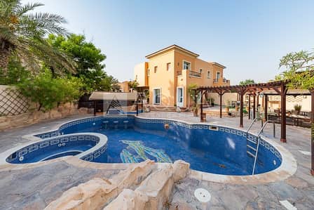 | 4 Bed villa | Pool + Jacuzzi | Gymnasium | | 4 Bed villa | Pool + Jacuzzi | Gymnasium |