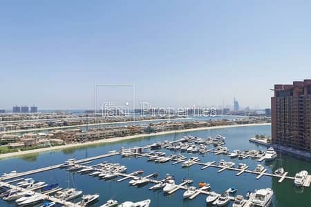 Breathtaking Views - Spacious on High Floor Breathtaking Views - Spacious on High Floor