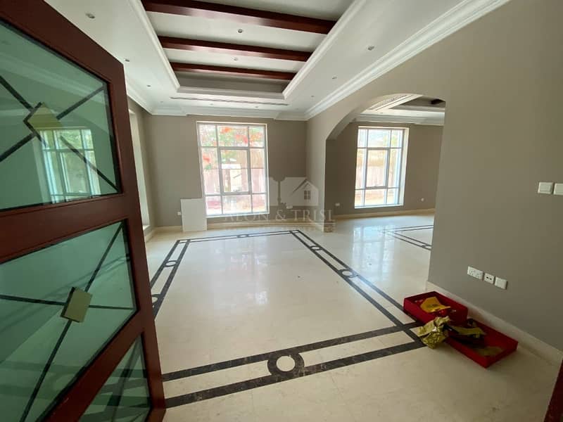 Large plot Luxury 5 Bed Villa with Private Pool Large plot Luxury 5 Bed Villa with Private Pool