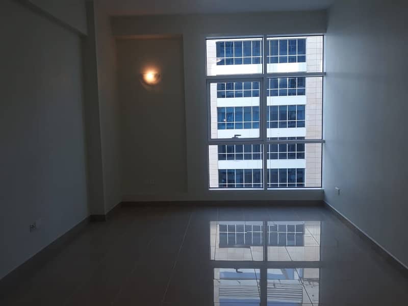 Fantastic Deal! One - Month Will Be Free! Lovely Studio With Free Parking Fantastic Deal! One - Month Will Be Free! Lovely Studio With Free Parking