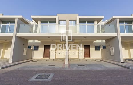 New Upgraded 3 Bed Villa New Upgraded 3 Bed Villa