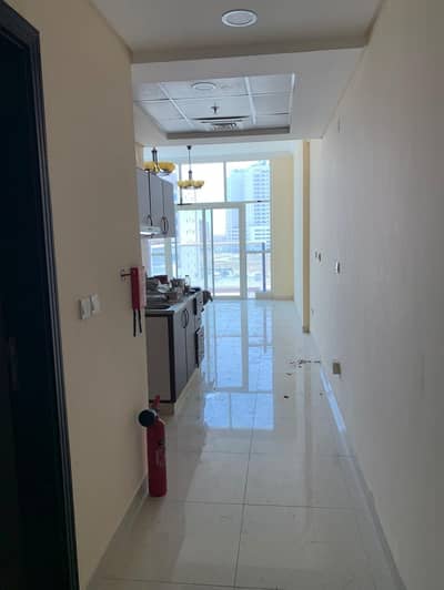 Large Studio With Gym and Garden-1 Month Free Large Studio With Gym and Garden-1 Month Free