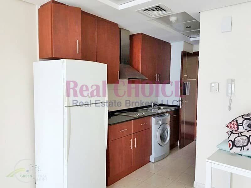6 Semi Furnished Apartment Near to Metro Station