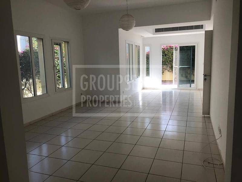 Vacant 3 Bed Villa for Sale in Maeen 2