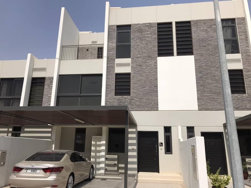 1  - MONTH FREE -  C L A R E T - BRAND NEW 5 BEDOOM + MAID VILLA FOR RENT