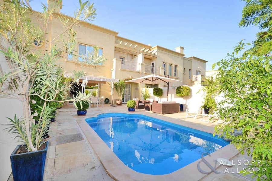 Pool and Park View | Private Pool | 3 Bed