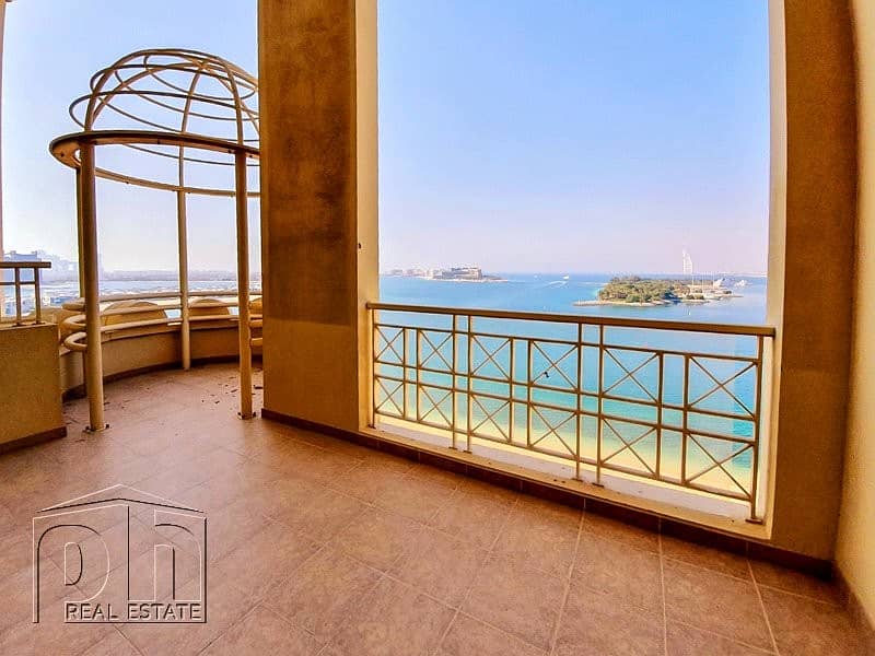 Full Sea View/ Duplex Penthouse/Upgraded