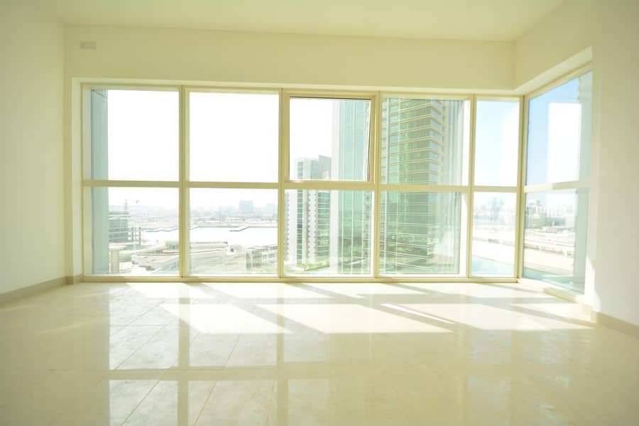 Elegant, Full Sea View and Bigger Lay out 2 BR in Marina Square Elegant, Full Sea View and Bigger Lay out 2 BR in Marina Square