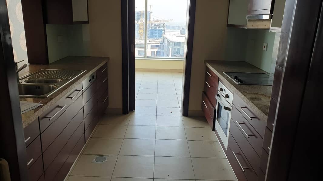 7 2Bed | Burj View | lower floor | Multiple cheques