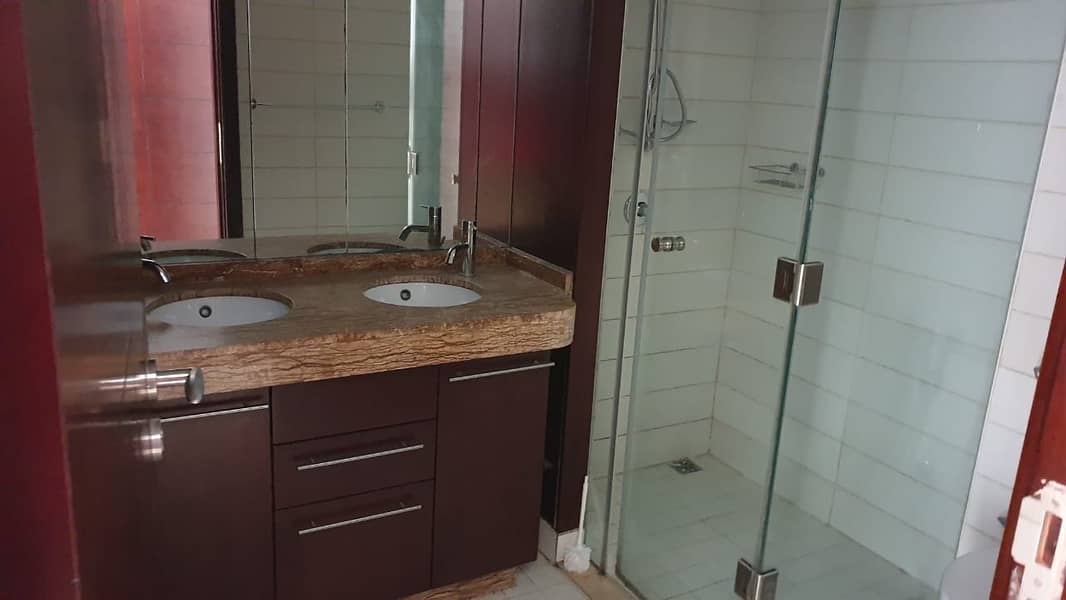 9 2Bed | Burj View | lower floor | Multiple cheques