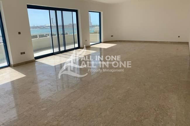 Where you live? Ample 3BR Duplex in Superb Location with Full sea view