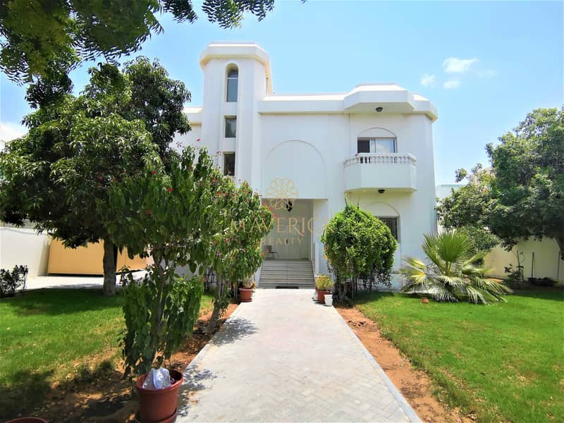 Huge 5BR Villa+All Master/R | Private Garden Huge 5BR Villa+All Master/R | Private Garden