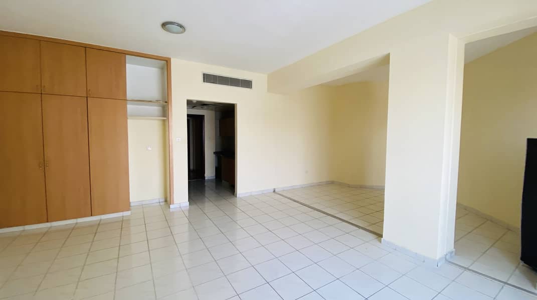 Huge Studio (624 Sqft) With Balcony For Rent In Italy Cluster International City Dubai