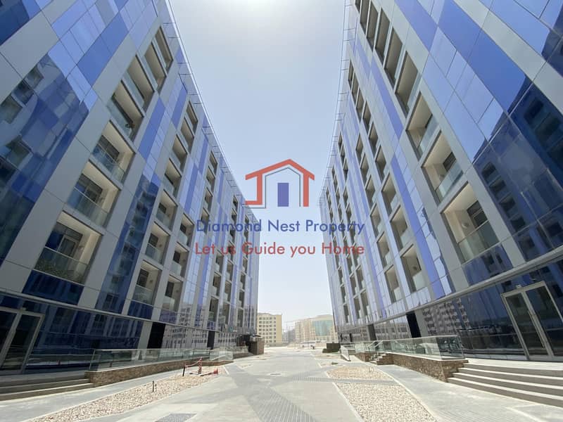 Spectacular View Three Bedroom with Balcony and Plenty of Natural Light! Spectacular View Three Bedroom with Balcony and Plenty of Natural Light!
