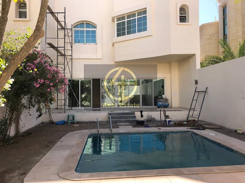 Luxury 6BR Villa Maid's + Swimming Pool Luxury 6BR Villa Maid's + Swimming Pool