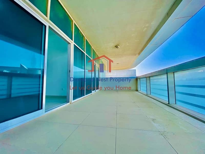State of the Art I NO COMMISSION | 6 PAYMENTS | Balcony | State of the Art I NO COMMISSION | 6 PAYMENTS | Balcony |