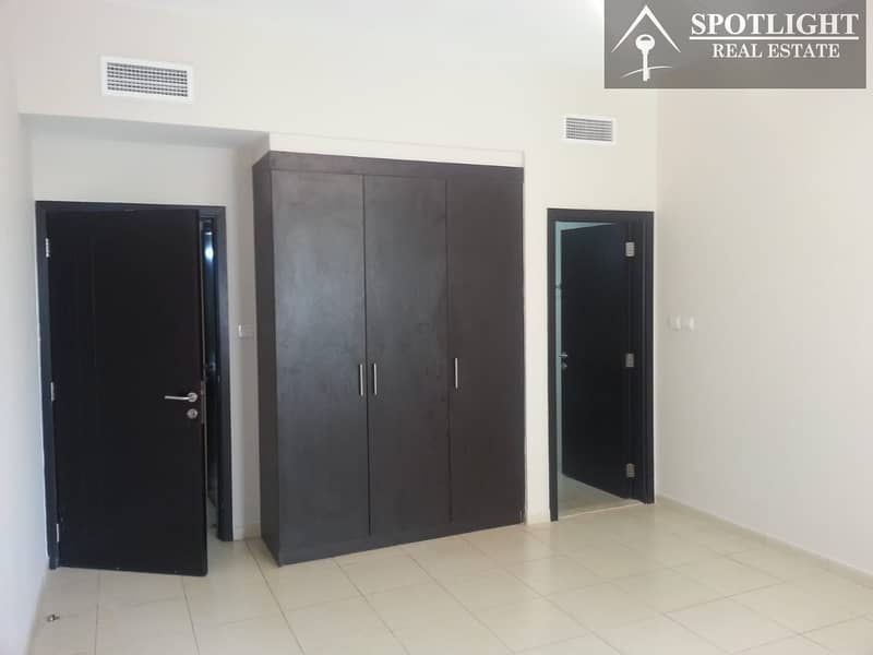 Massive Big Layout - Ready To Move 1 Bed Room Massive Big Layout - Ready To Move 1 Bed Room